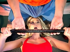 Stunning Cougar Andi Avalon Pulls Her Stretch Pants Down And Sits On Her Personal Trainer's Face - MYLF