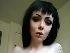 Tight goth teen