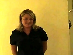 Les infidèles salope de femme devient l'objet d'un chantage