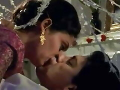 adolescent fille a des relations sexuelles avec tantine