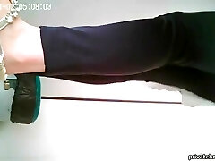 chinese girls go to public restroom