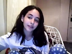 teen adalovelacex flashing bumpers on live webcam