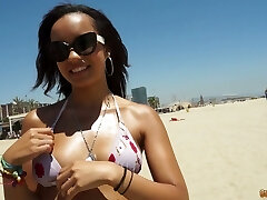 Rapidly picked up bikini hottie Sasha Jones gets fucked from behind