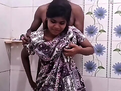 18 Year Old Indian GF Sucking Big Salami In Bathroom