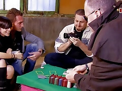 ado de poker espagnol au gangbang