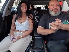 Serena Santori Na Primeira Vez Da Novinha Ela Tirou Tudo No Carro E Chupou O Motorista 29 Min With Ma Santos