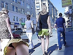 Great upskirt legs and hawt wazoo