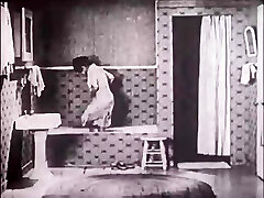 Betty's Bathtub (Cine-Art)