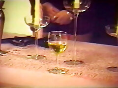 partie de sexe lesbienne, doigté lécher jusqu'à ce qu'il dégouline