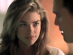 چیزهایی که وحشی (1998) Denise Richards and Neve Campbell