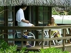 une blonde super jolie baise dans la mer avec son ami une blonde super jolie baise dans la mer avec son ami