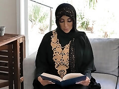 chaud muslin femme kylie kingston est tricherie sur elle mari avec adolescent homme chaud muslin femme kylie kingston est tricherie sur elle mari avec adolescent homme