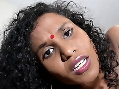 Hornylily Solving Your Mummy Issues