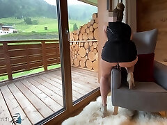 secrétaire sexy en robe joue avec un gode-projectsexdiary-business bitch