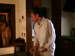 le beau-père fortement excité a accidentellement pris une pilule d'érection le beau-père fortement excité a accidentellement pris une pilule d'érection