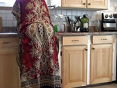 Punjabi bhabi ke moonh mein moot diya blowjob jizz shot
