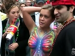 Classic Mardi Gras 2006 Mix Of Flashing And Compete In New Orleans - SouthBeachCoeds