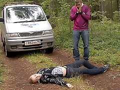 virginie, fille sexy baise dans un parc wtfpass