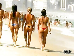 Killer Brazilian thong booty and Italian beach dancers