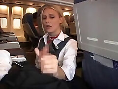 Stewardess gibt supplementary service