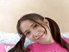 isida è nuova per il clan, ma solo perché lei & #039;s un clan adottato non & #039;t significa che jason ha vinto & #039;t la usa per il sesso e lo sperma sul viso