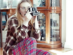 SEXY MOMMA - River Lynn Knows What Step Mommy Lindsay Likes