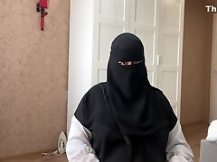 Arab Girl With Big Breasts In Hijab On Live Cam