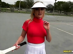 Blonde cracker accepts to have her pussy pulverized once again
