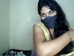 Fantastic Bhabhi Enjoy With Dildo