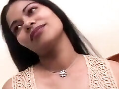 femmes poilues juteuses sexy baisées par deux hommes