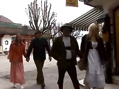 Anal sexe en groupe de eah babes et dur darksome bites