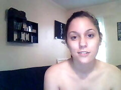 Ma fille me fait manger sa tarte à la crème.