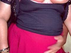 Indian hot girls satisfy her customer with giving best service