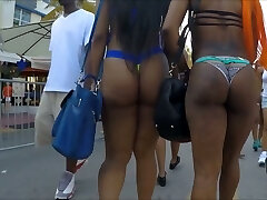 Check out really appetizing big bubble ass showed outdoors
