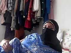 arabic egyptian shemale with large dick wants to have buttfuck sex