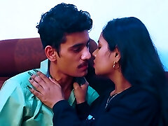 Desi Tharki Larki Ne Apne Boyfriend Se Chudwaya