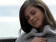 The sexiest serbian stunner dildoing snatch