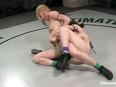 Blonde sucks a cable-on and gets played after a fight