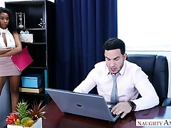 Big tittied ebony Jenna Foxx takes a white manmeat in her whorish twat