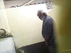 Urinal Hunter Vol. 33