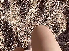 my feet feeling beach and water