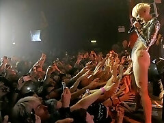 Miley Cyrus Allows Fans to Caress Her Slit,Breast & Butthole During Show