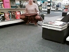 MILF bookstore flash