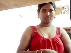 Madurai, Tamil sexy aunty in chimmies with stiff nipples