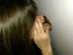 جنی'برای اولین بار سوراخ در دیوار توالت او'تی می خواهید وجود داشته باشد