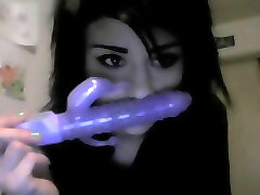 Emo chick playing with a new fucky-fucky toy