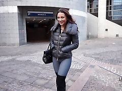 باند تبهکار, فاحشه, پاشنه بلند, منی پاش از کون