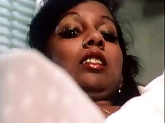 هندی, برخی از عجیب