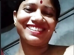 (تریلر) برهنگی و انگشت نشان می دهد