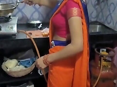 مرحله مامان, کی جم کار گند ماری پانی نیکال دیا